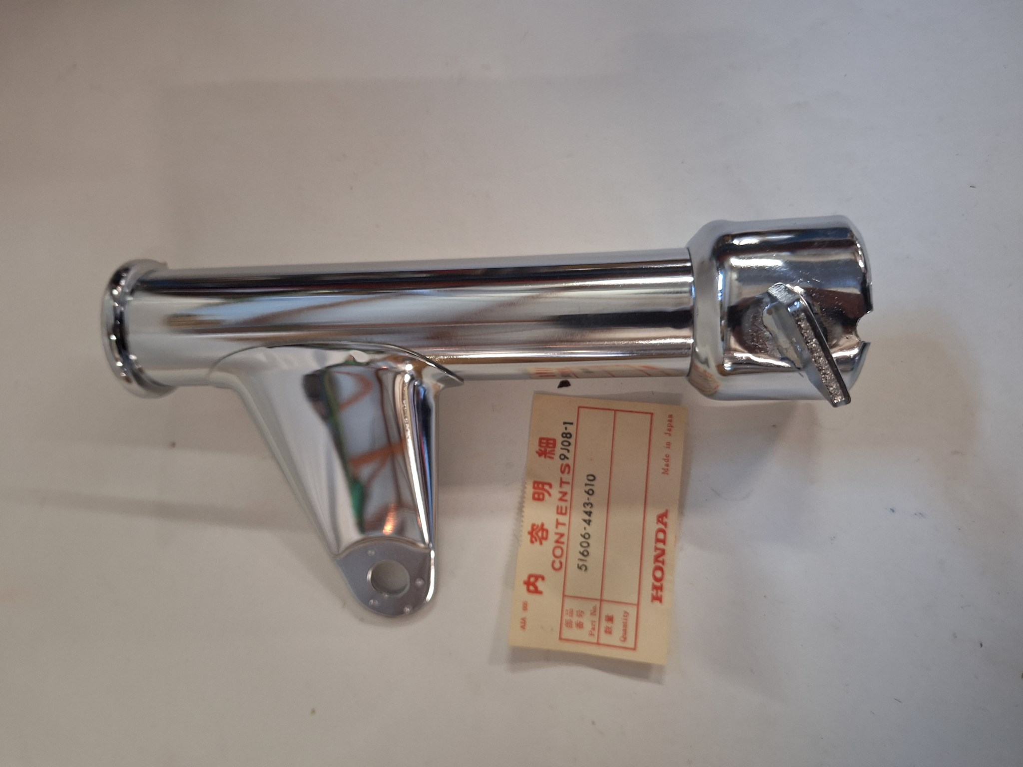 Picture of GABELABDECKUNG VORNE LI.  51606-443-610  CB 400 N / NZ